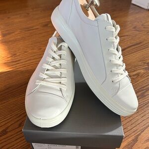 Ecco Men's Classic White Sneakers